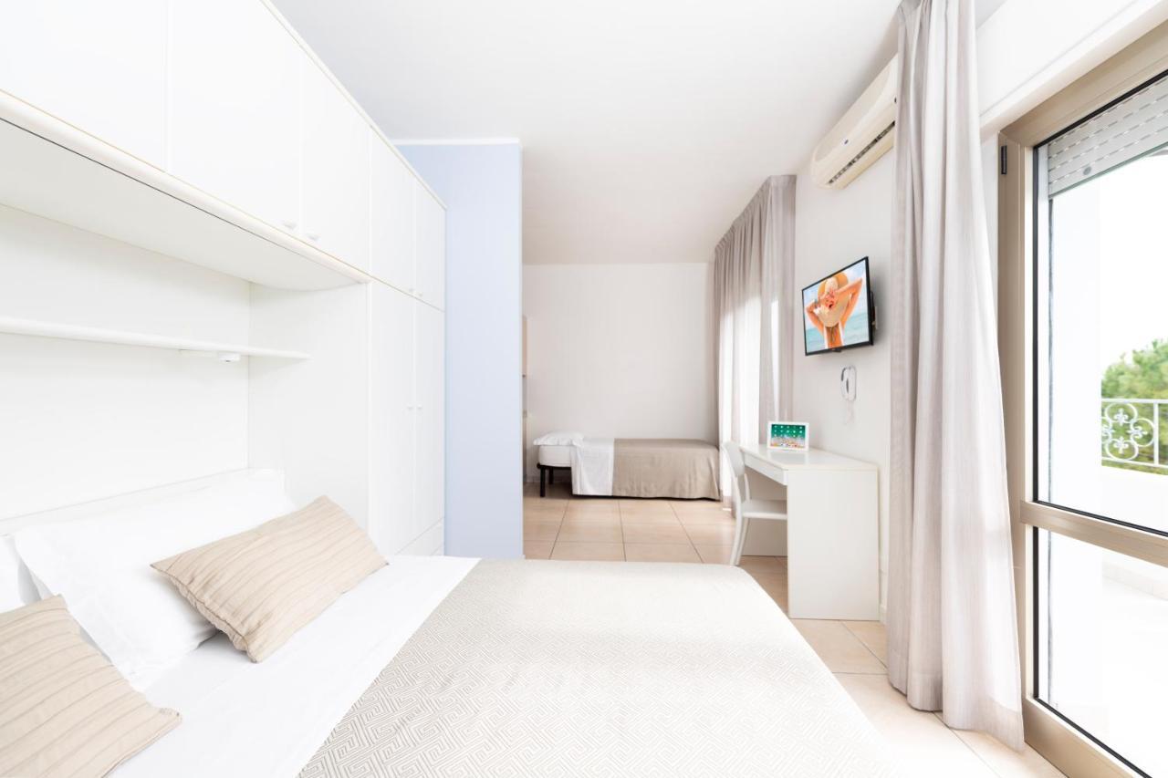 Residence Quadrifoglio Cervia Eksteriør bilde